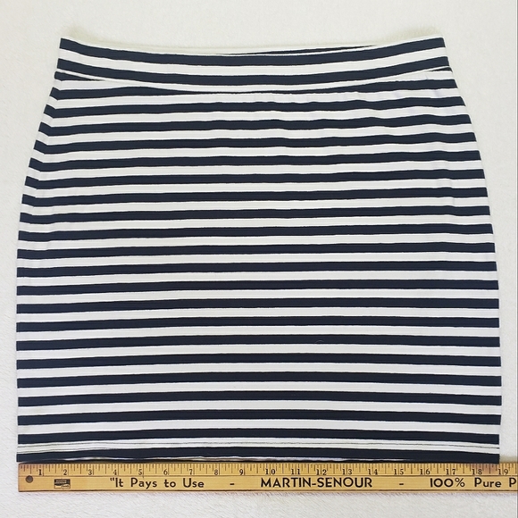 Divided, H&M Basic, Stretchy Bodycon Striped Mini Skirt, Large, Black & White - Picture 12 of 12